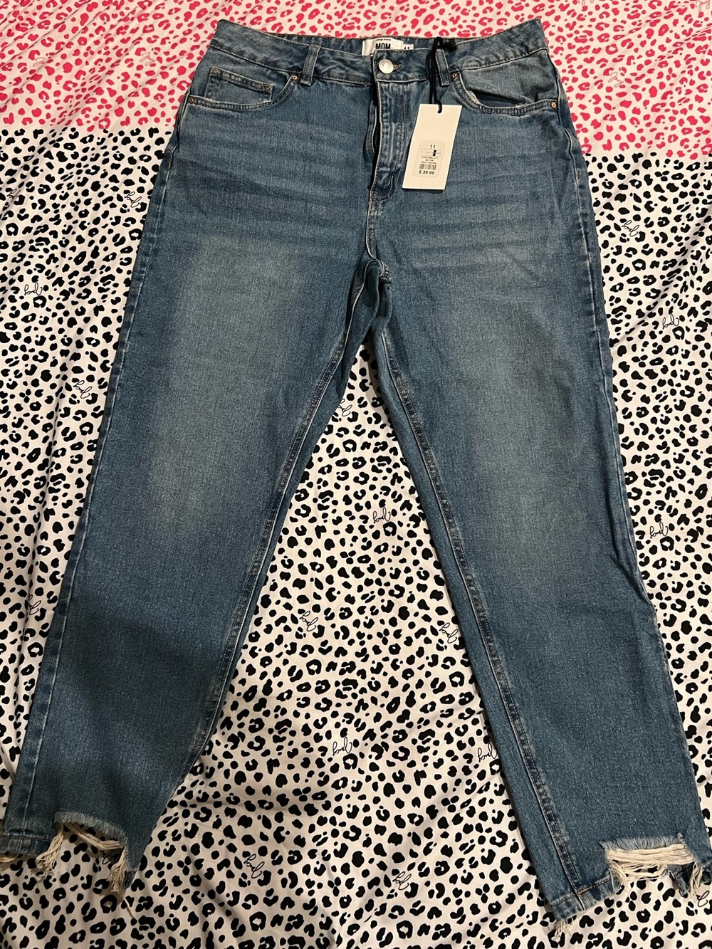 Mom Fit Ankle Jeans in Medium Blue by Mavi